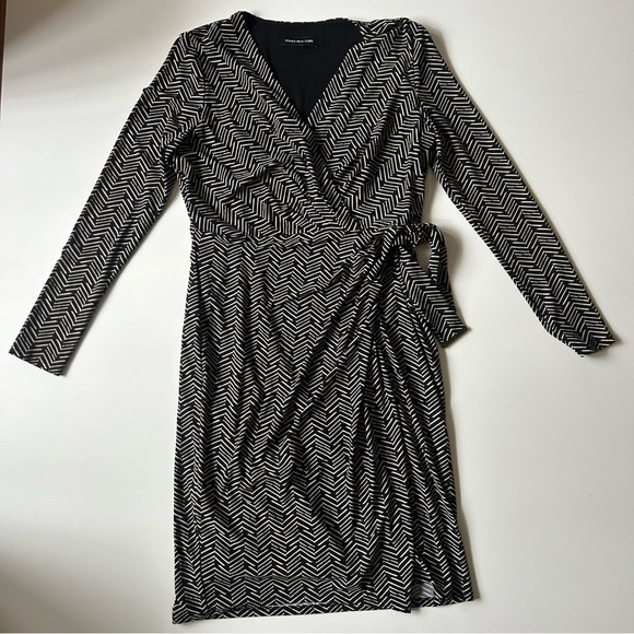 Black and White Faux Wrap Dress - Picture 10 of 10